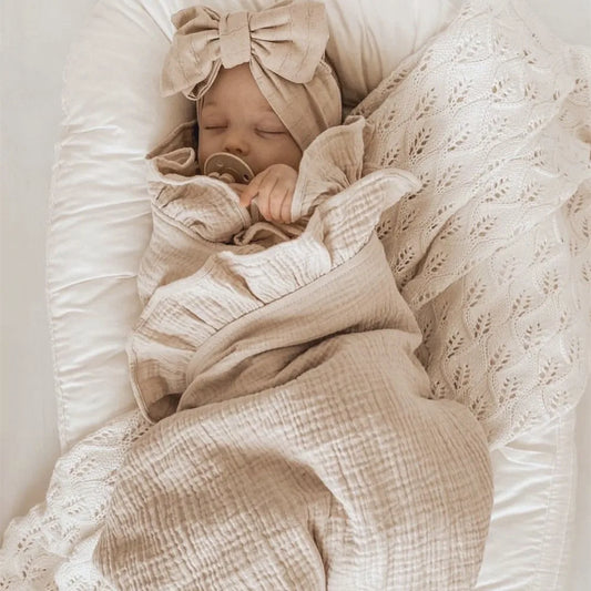 Elegant Ruffled Cotton Muslin Swaddle – Cozy & Stylish for Newborns